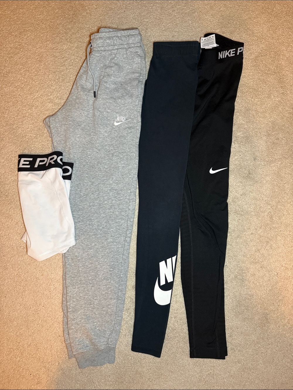Nike Black Leggings, Gray Joggers & White Shorts Set (lot of 4) - Picture 7 of 11